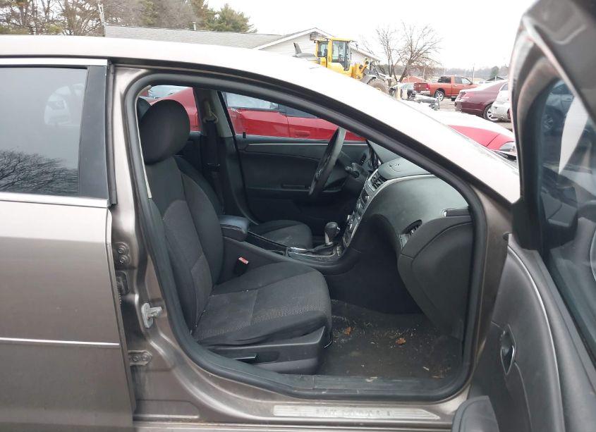 Photo 5 of 2012 Chevrolet Malibu 1LT (VIN 1G1ZC5E00CF351022)