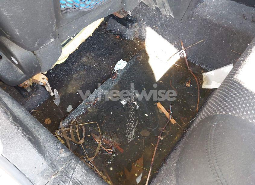 Photo 6 of 2012 Chevrolet Malibu 1LT (VIN 1G1ZC5E01CF112434)