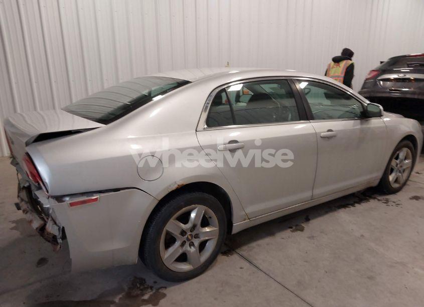 Photo 4 of 2010 Chevrolet Malibu LT (VIN 1G1ZC5E04AF230099)