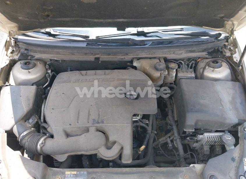 Photo 10 of 2010 Chevrolet Malibu LT (VIN 1G1ZC5E04AF252782)