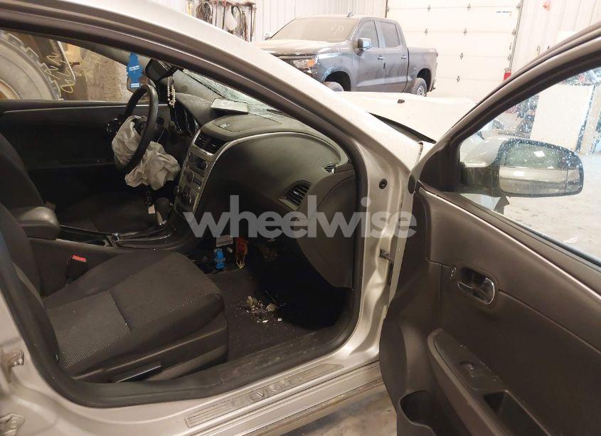 Photo 5 of 2012 Chevrolet Malibu 1LT (VIN 1G1ZC5E04CF216982)