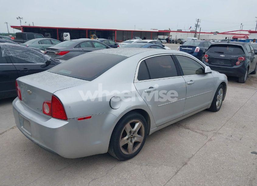 Photo 4 of 2010 Chevrolet Malibu LT (VIN 1G1ZC5E05AF117293)