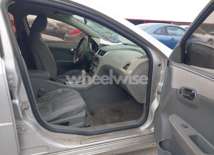 Photo 5 of 2010 Chevrolet Malibu LT (VIN 1G1ZC5E05AF117293)