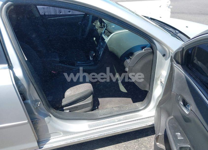 Photo 5 of 2012 Chevrolet Malibu 1LT (VIN 1G1ZC5E06CF257839)