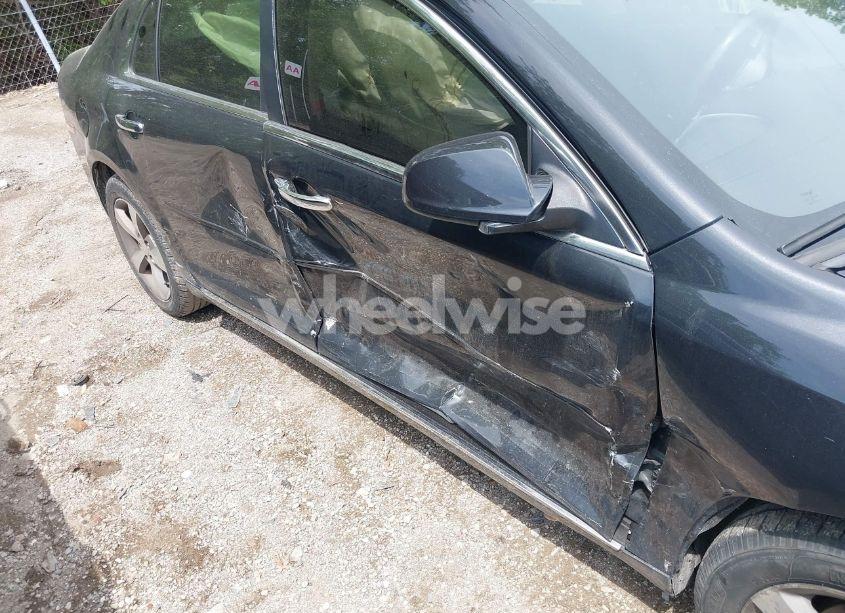 Photo 6 of 2012 Chevrolet Malibu 1LT (VIN 1G1ZC5E07CF261429)