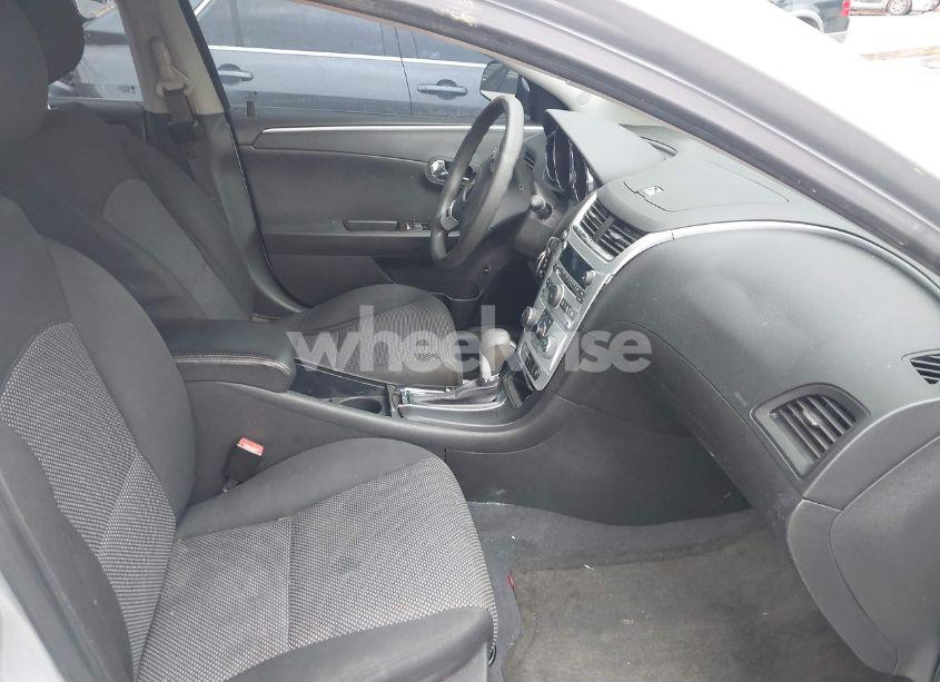 Photo 5 of 2012 Chevrolet Malibu 1LT (VIN 1G1ZC5E09CF326765)