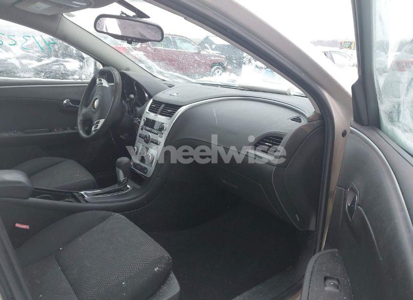 Photo 5 of 2011 Chevrolet Malibu 1LT (VIN 1G1ZC5E10BF196737)