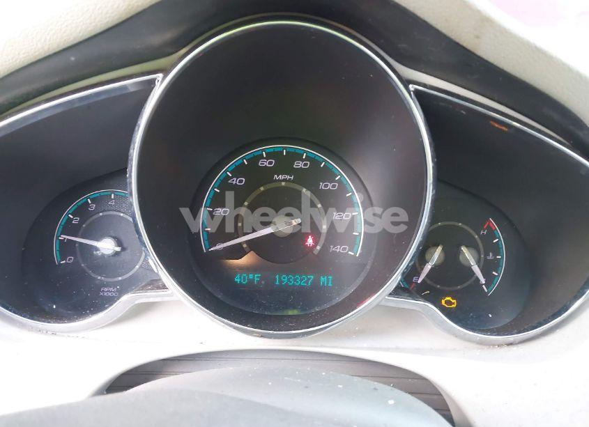 Photo 7 of 2011 Chevrolet Malibu 1LT (VIN 1G1ZC5E10BF230031)