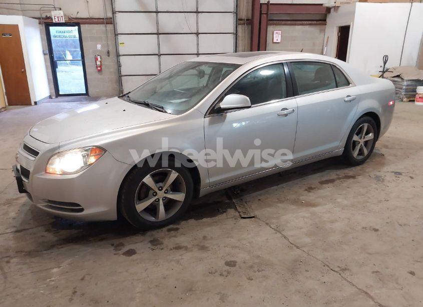 Photo 2 of 2011 Chevrolet Malibu 1LT (VIN 1G1ZC5E10BF249064)
