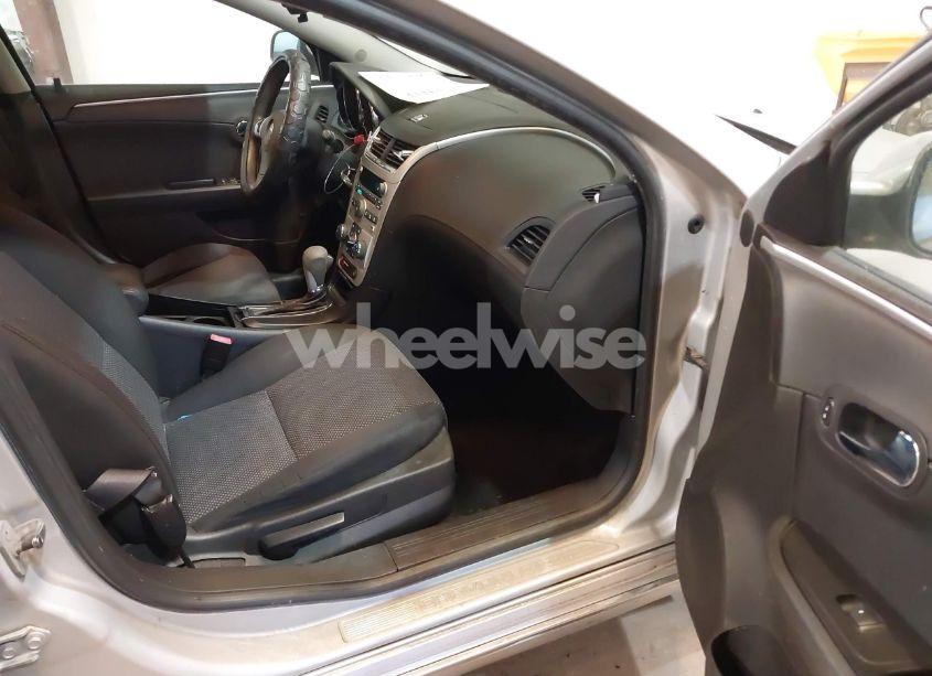 Photo 5 of 2011 Chevrolet Malibu 1LT (VIN 1G1ZC5E10BF249064)