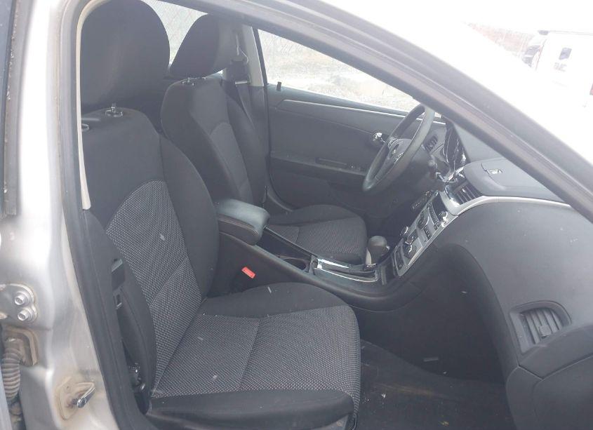 Photo 5 of 2011 Chevrolet Malibu 1LT (VIN 1G1ZC5E10BF276118)