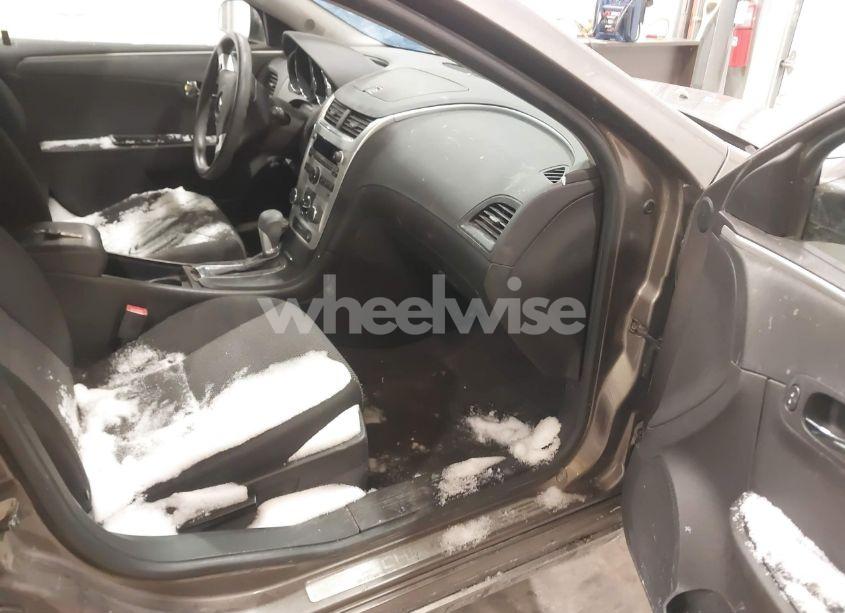 Photo 5 of 2011 Chevrolet Malibu 1LT (VIN 1G1ZC5E10BF286695)