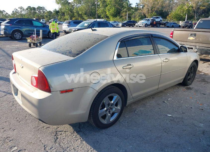 Photo 4 of 2011 Chevrolet Malibu 1LT (VIN 1G1ZC5E10BF321915)