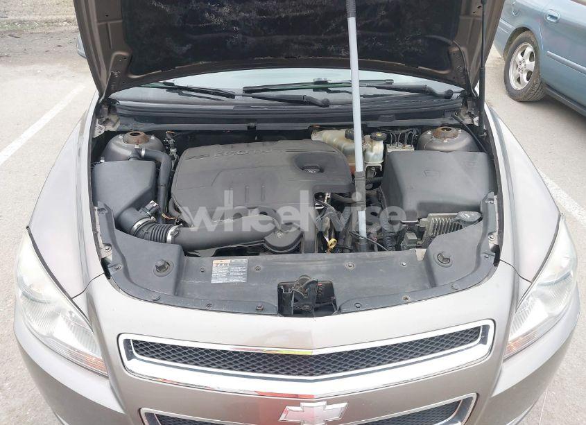 Photo 10 of 2011 Chevrolet Malibu 1LT (VIN 1G1ZC5E10BF334521)