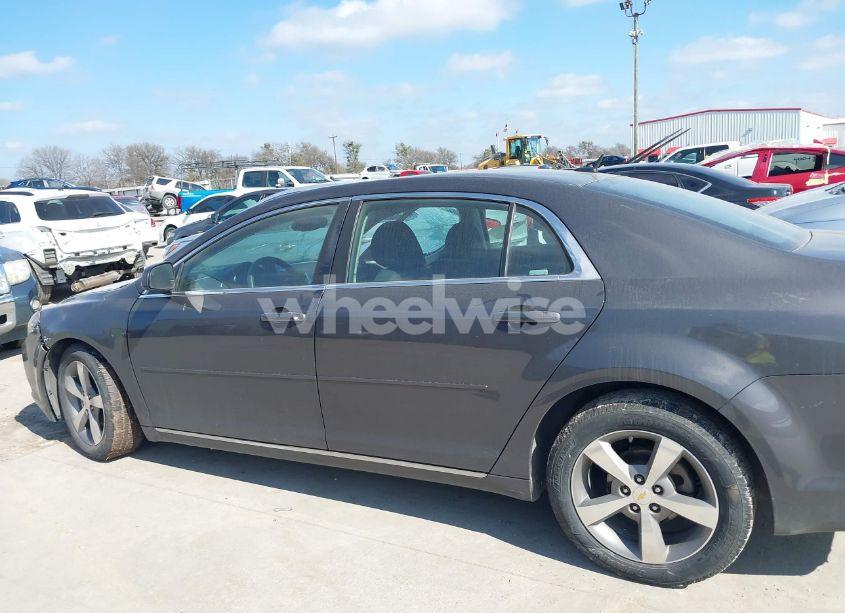 Photo 13 of 2011 Chevrolet Malibu 1LT (VIN 1G1ZC5E11BF110724)