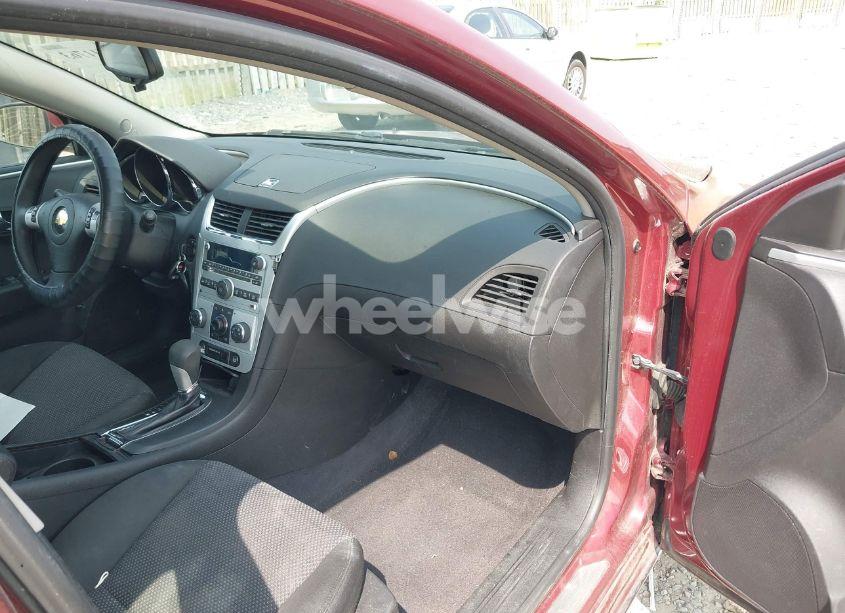 Photo 5 of 2011 Chevrolet Malibu 1LT (VIN 1G1ZC5E11BF225498)