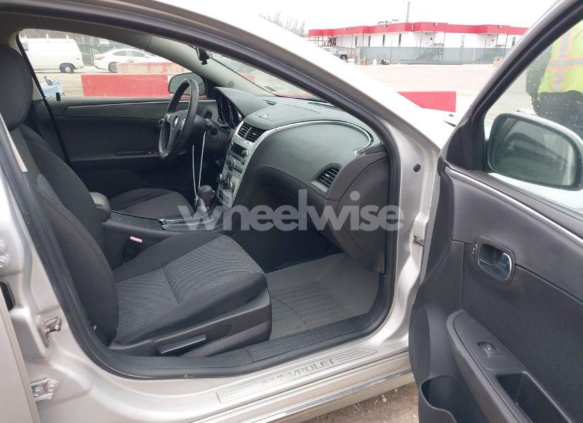 Photo 5 of 2011 Chevrolet Malibu 1LT (VIN 1G1ZC5E11BF250708)