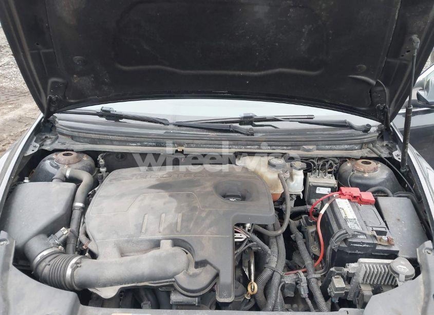 Photo 10 of 2011 Chevrolet Malibu 1LT (VIN 1G1ZC5E11BF266259)