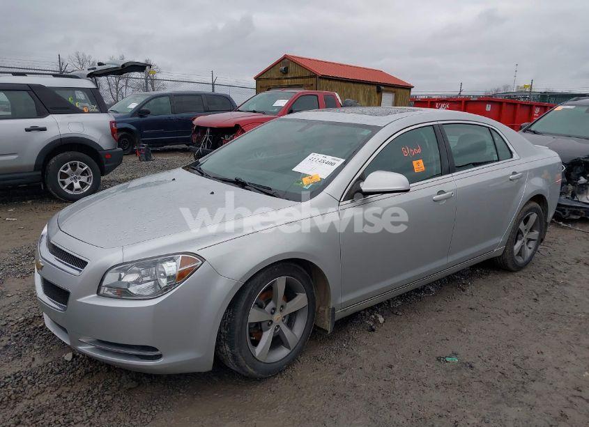 Photo 2 of 2011 Chevrolet Malibu 1LT (VIN 1G1ZC5E11BF305366)