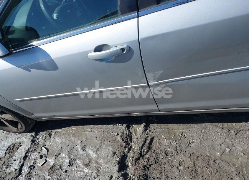 Photo 14 of 2011 Chevrolet Malibu 1LT (VIN 1G1ZC5E11BF392234)