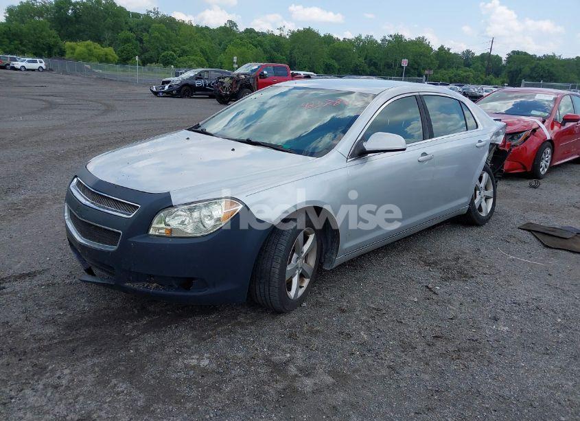 Photo 2 of 2011 Chevrolet Malibu 1LT (VIN 1G1ZC5E11BF395389)