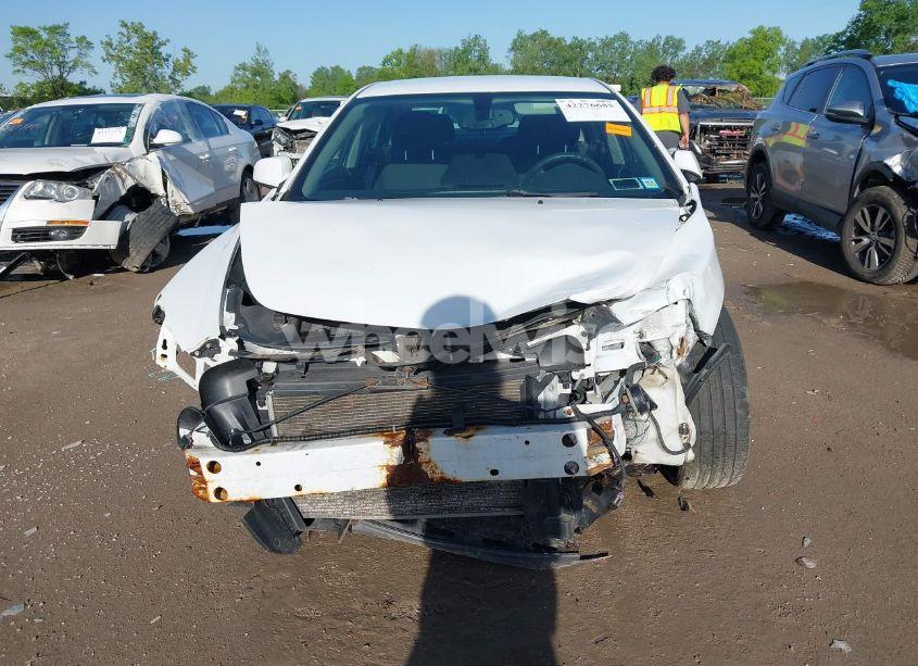 Photo 13 of 2011 Chevrolet Malibu 1LT (VIN 1G1ZC5E12BF117570)