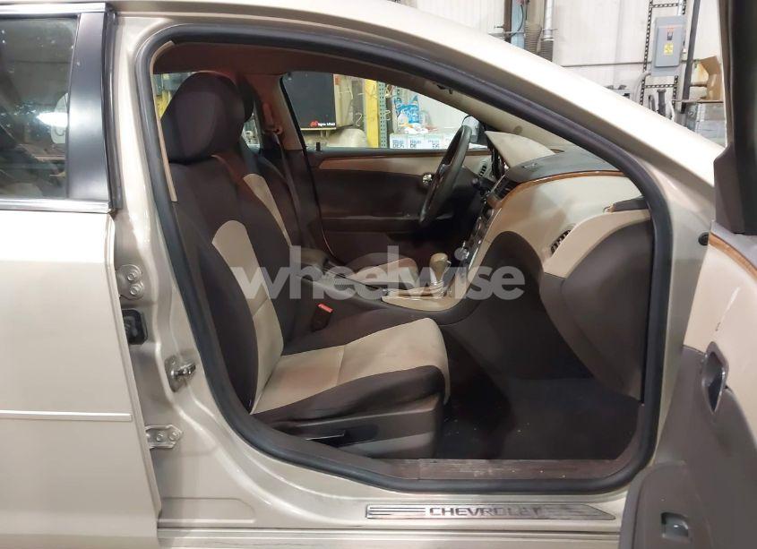 Photo 5 of 2011 Chevrolet Malibu 1LT (VIN 1G1ZC5E12BF255934)