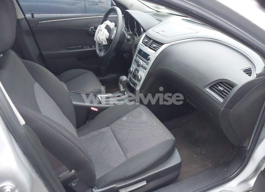 Photo 5 of 2011 Chevrolet Malibu 1LT (VIN 1G1ZC5E13BF122275)