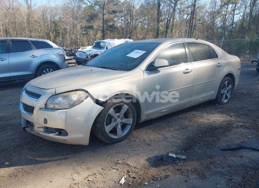 Photo 2 of 2011 Chevrolet Malibu 1LT (VIN 1G1ZC5E13BF179737)