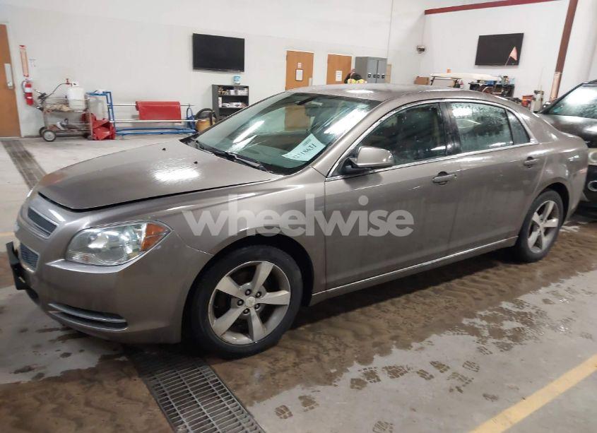 Photo 2 of 2011 Chevrolet Malibu 1LT (VIN 1G1ZC5E13BF233473)