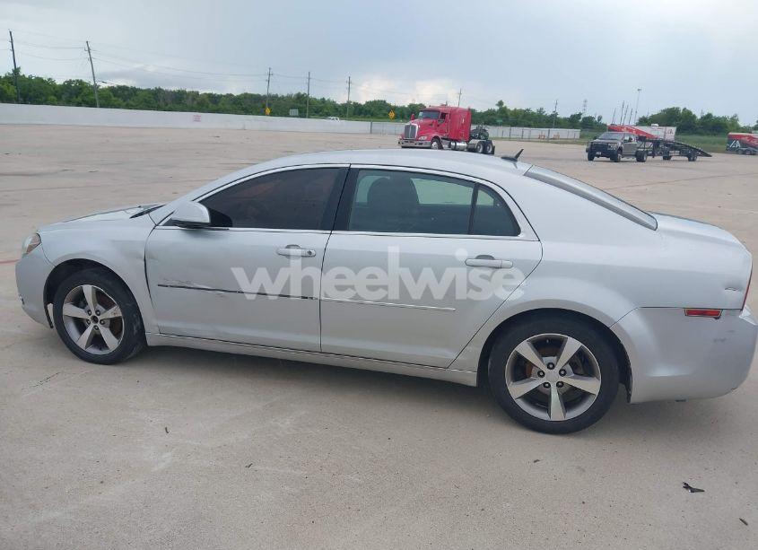 Photo 3 of 2011 Chevrolet Malibu 1LT (VIN 1G1ZC5E13BF328955)