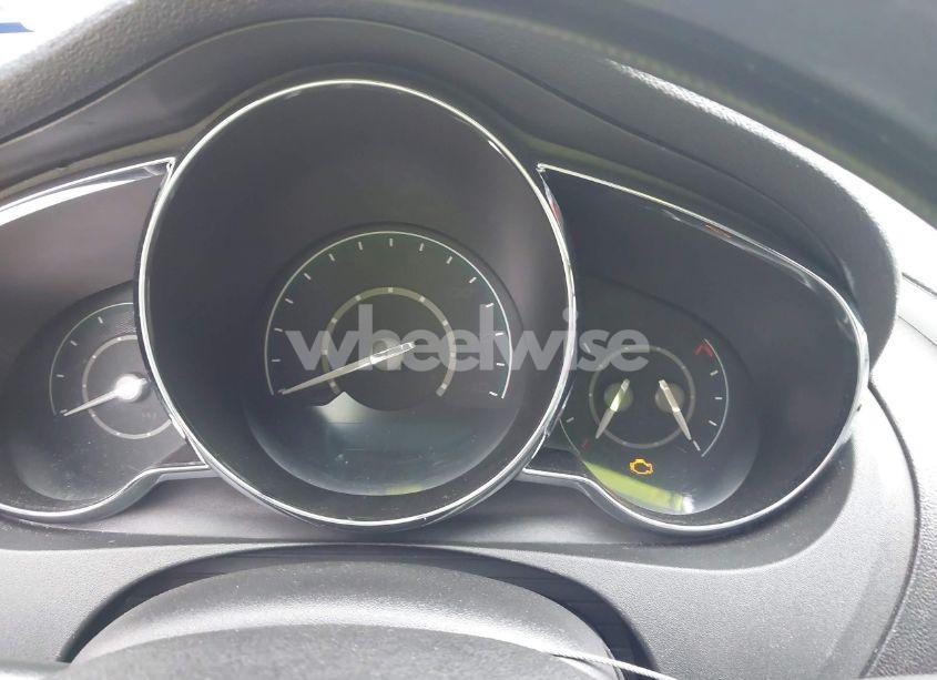 Photo 6 of 2011 Chevrolet Malibu 1LT (VIN 1G1ZC5E13BF328955)