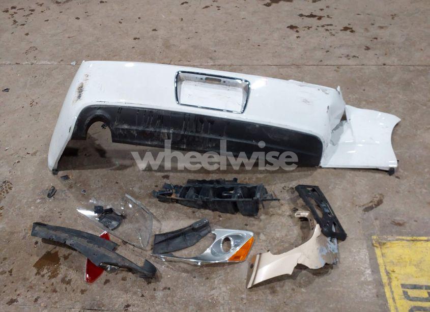 Photo 12 of 2011 Chevrolet Malibu 1LT (VIN 1G1ZC5E13BF333105)