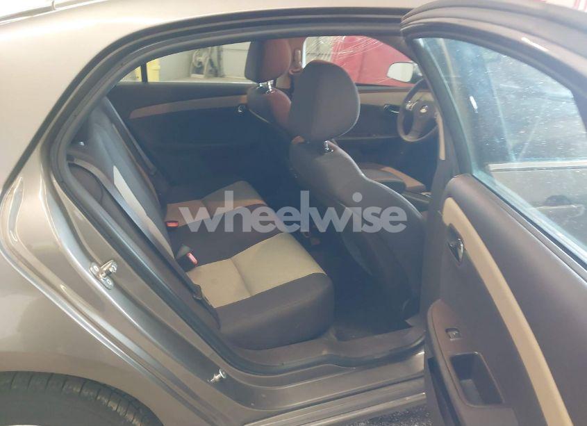 Photo 8 of 2011 Chevrolet Malibu 1LT (VIN 1G1ZC5E13BF336408)