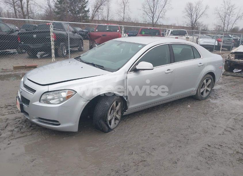 Photo 2 of 2011 Chevrolet Malibu 1LT (VIN 1G1ZC5E13BF358411)