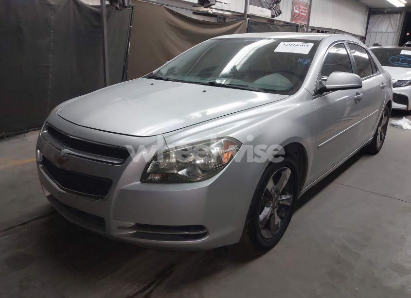 Photo 2 of 2011 Chevrolet Malibu 1LT (VIN 1G1ZC5E14BF137805)