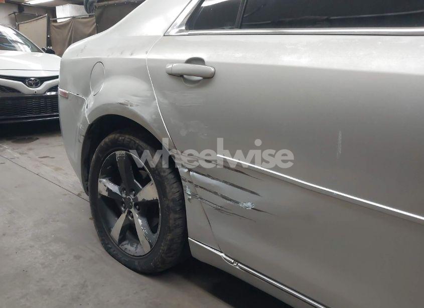 Photo 6 of 2011 Chevrolet Malibu 1LT (VIN 1G1ZC5E14BF137805)