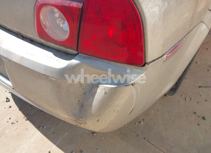 Photo 6 of 2011 Chevrolet Malibu 1LT (VIN 1G1ZC5E14BF183151)