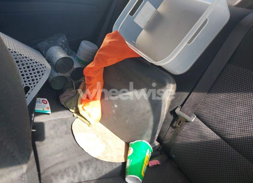 Photo 8 of 2011 Chevrolet Malibu 1LT (VIN 1G1ZC5E14BF183151)