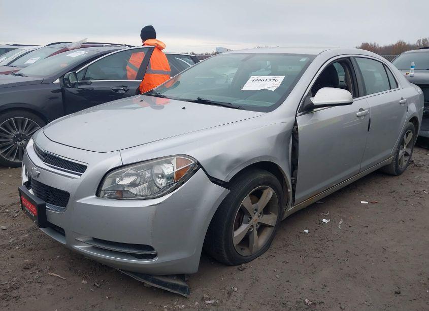 Photo 2 of 2011 Chevrolet Malibu 1LT (VIN 1G1ZC5E14BF218125)