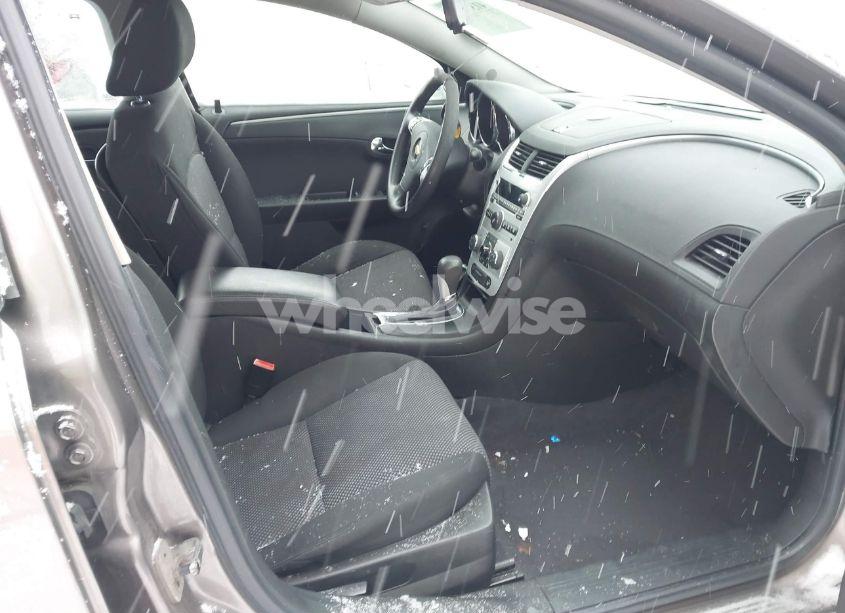 Photo 5 of 2011 Chevrolet Malibu 1LT (VIN 1G1ZC5E14BF262593)