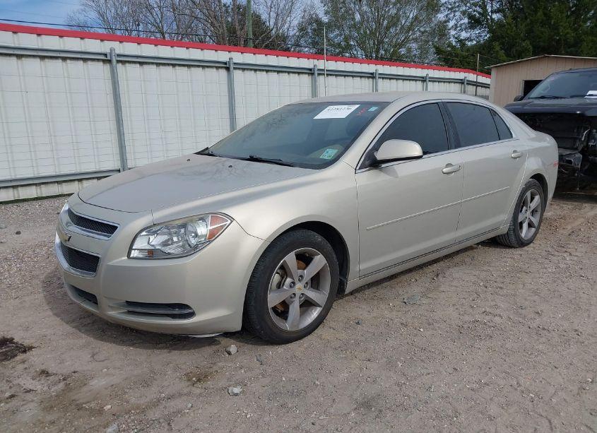 Photo 2 of 2011 Chevrolet Malibu 1LT (VIN 1G1ZC5E15BF327841)