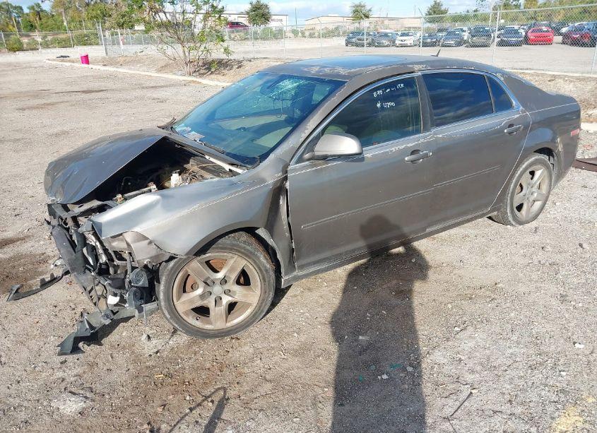 Photo 2 of 2011 Chevrolet Malibu 1LT (VIN 1G1ZC5E15BF333803)