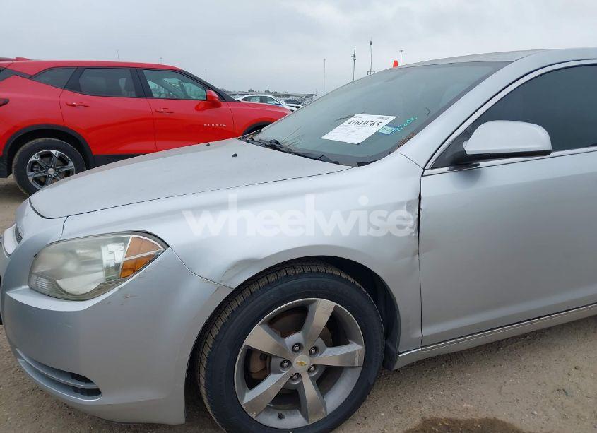 Photo 6 of 2011 Chevrolet Malibu 1LT (VIN 1G1ZC5E16BF103381)