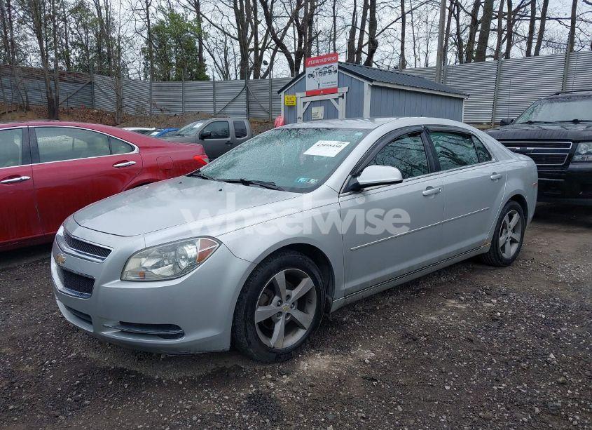 Photo 2 of 2011 Chevrolet Malibu 1LT (VIN 1G1ZC5E16BF216473)