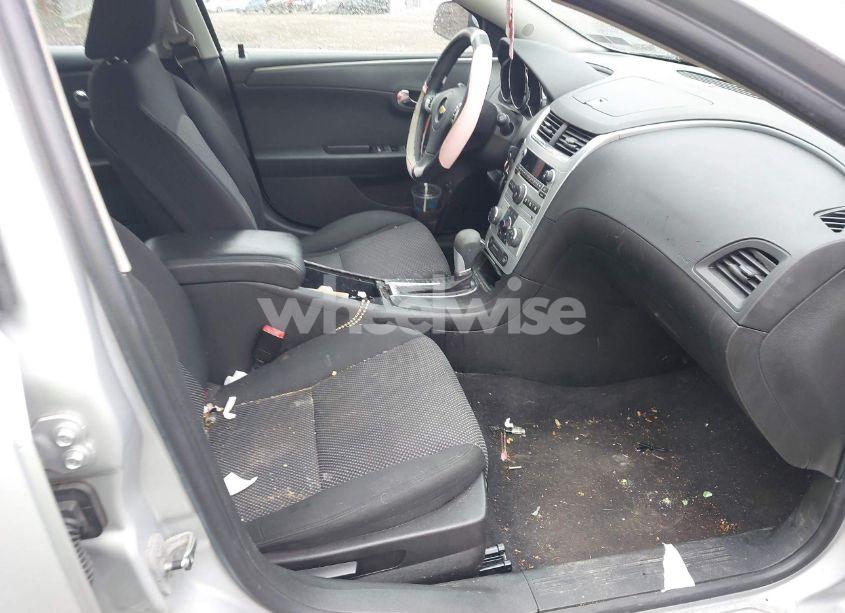 Photo 5 of 2011 Chevrolet Malibu 1LT (VIN 1G1ZC5E16BF216473)