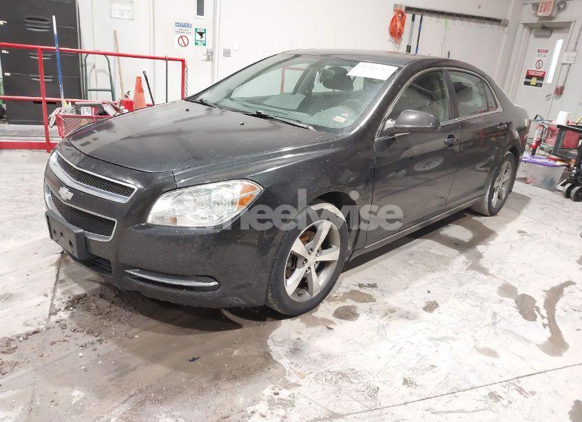 Photo 2 of 2011 Chevrolet Malibu 1LT (VIN 1G1ZC5E16BF294588)