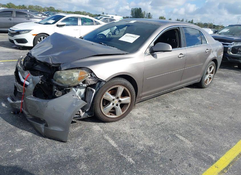 Photo 2 of 2011 Chevrolet Malibu 1LT (VIN 1G1ZC5E16BF369967)