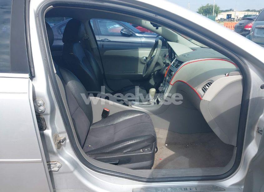 Photo 5 of 2011 Chevrolet Malibu 1LT (VIN 1G1ZC5E17BF141752)