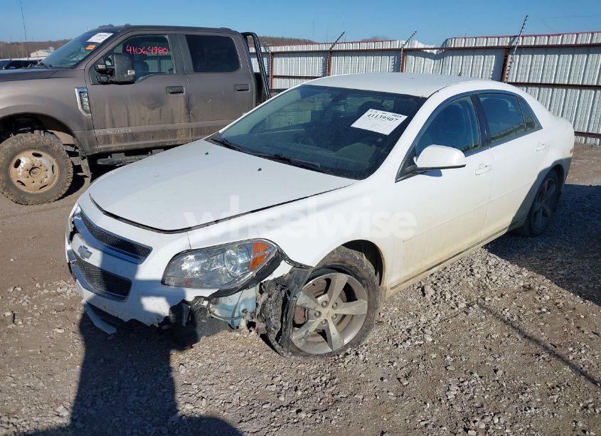 Photo 2 of 2011 Chevrolet Malibu 1LT (VIN 1G1ZC5E17BF268467)